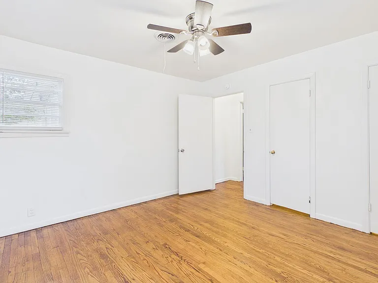 4308 S Jackson St — Photo 20