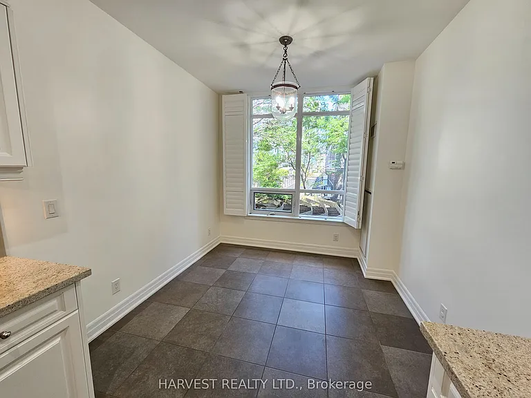 23 Rean Dr #203 — Photo 4