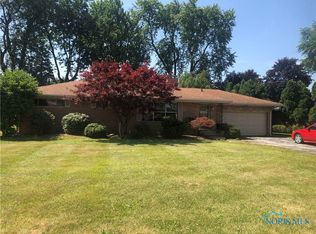 3512 Fleitz Dr, Oregon, OH 43616