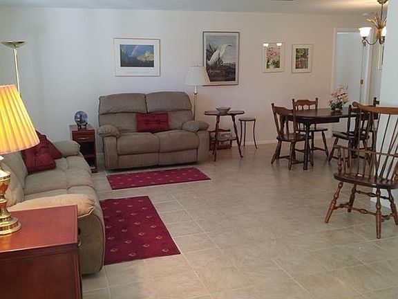 2nd image of 1316 Summerlin Dr