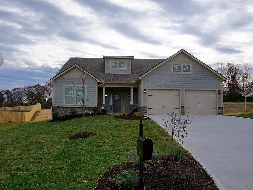 1st image of 347 Roseland Ln
