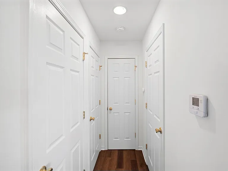2409-2411 Northampton Dr. — Photo 19
