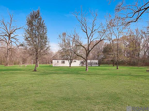 3rd image of 10285 Lovett Rd