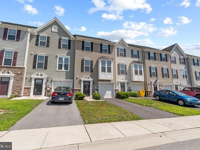 84 Norwood Dr, Falling Waters, WV, 25419