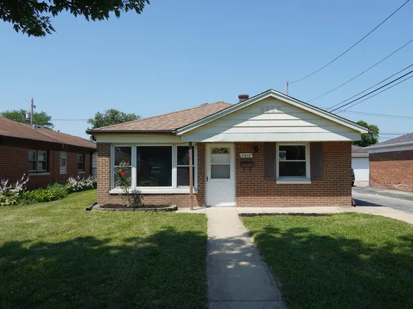 11612 S Harry J Rogowski Dr, Merrionette Park, IL 60803