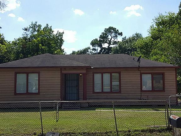 2nd image of 6805 Bethune Dr