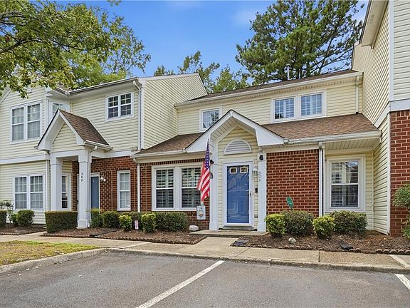 2nd image of 504 Tunnel Ct