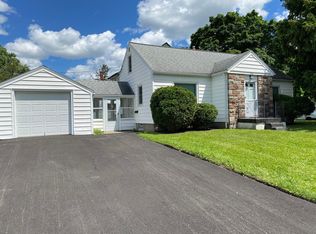 264 Whittington Rd, Rochester, NY 14609