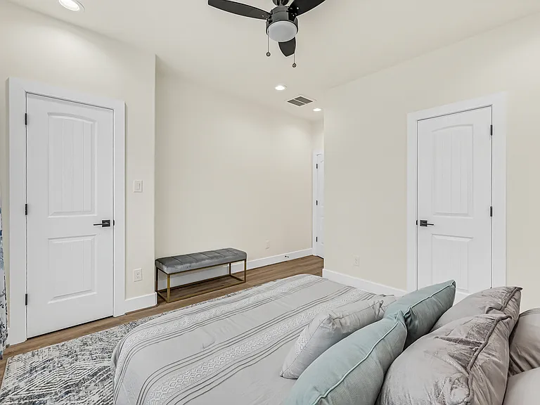 2304 Canfield St — Photo 6