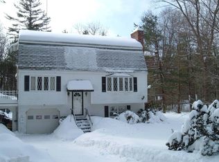 19 Rolling Ridge Rd, Londonderry, NH 03053