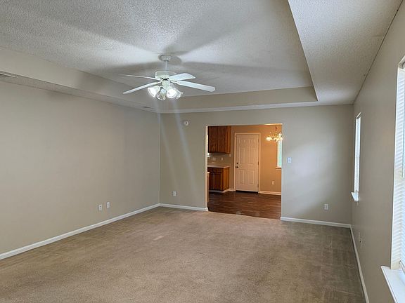 2nd image of 3008 Ginny Dr