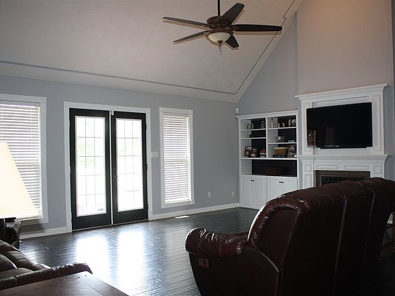 3rd image of 434 Earlston St