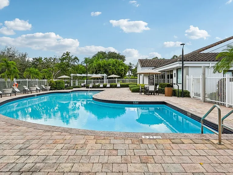 Legacy at Palm Aire — Photo 8