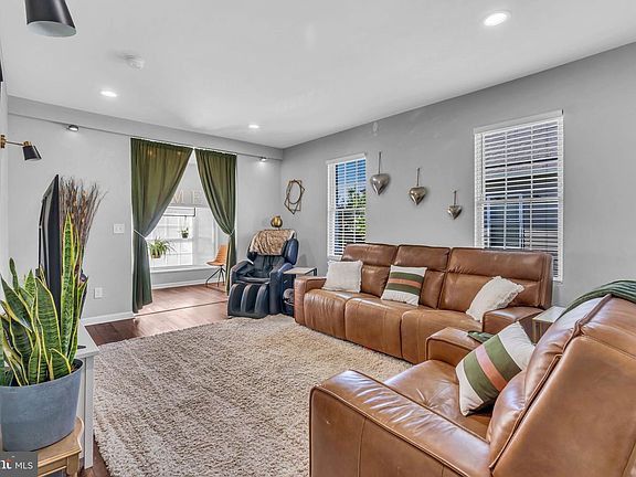 4th image of 4908 1/2 Harford Rd