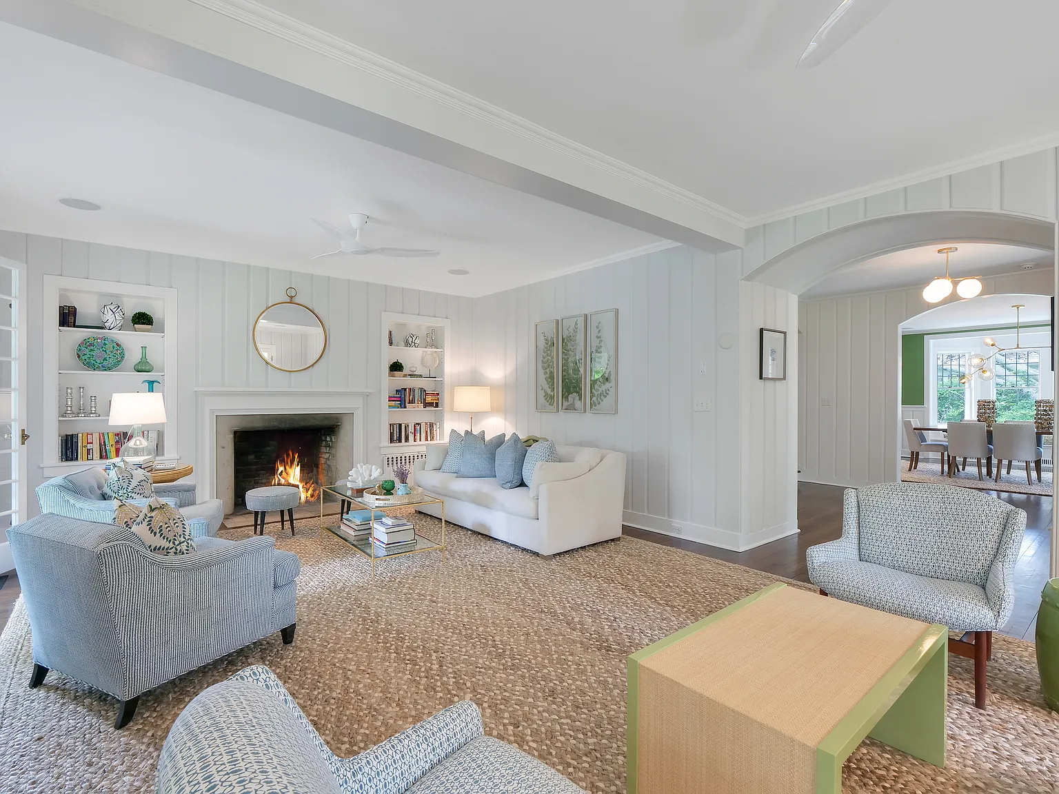 Rare Quogue Estate Section Rental — Photo 4