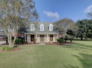 103 Mid Ocean Ct, Broussard, LA 70518