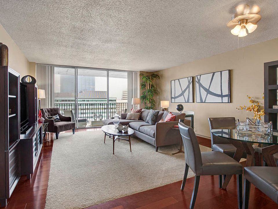 Towers Two - Large Living Room with Floor to Ceiling Windows