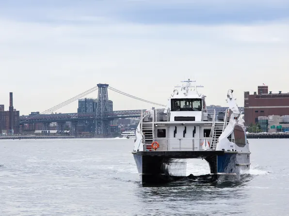 300 East 34th Street image 17 of 47