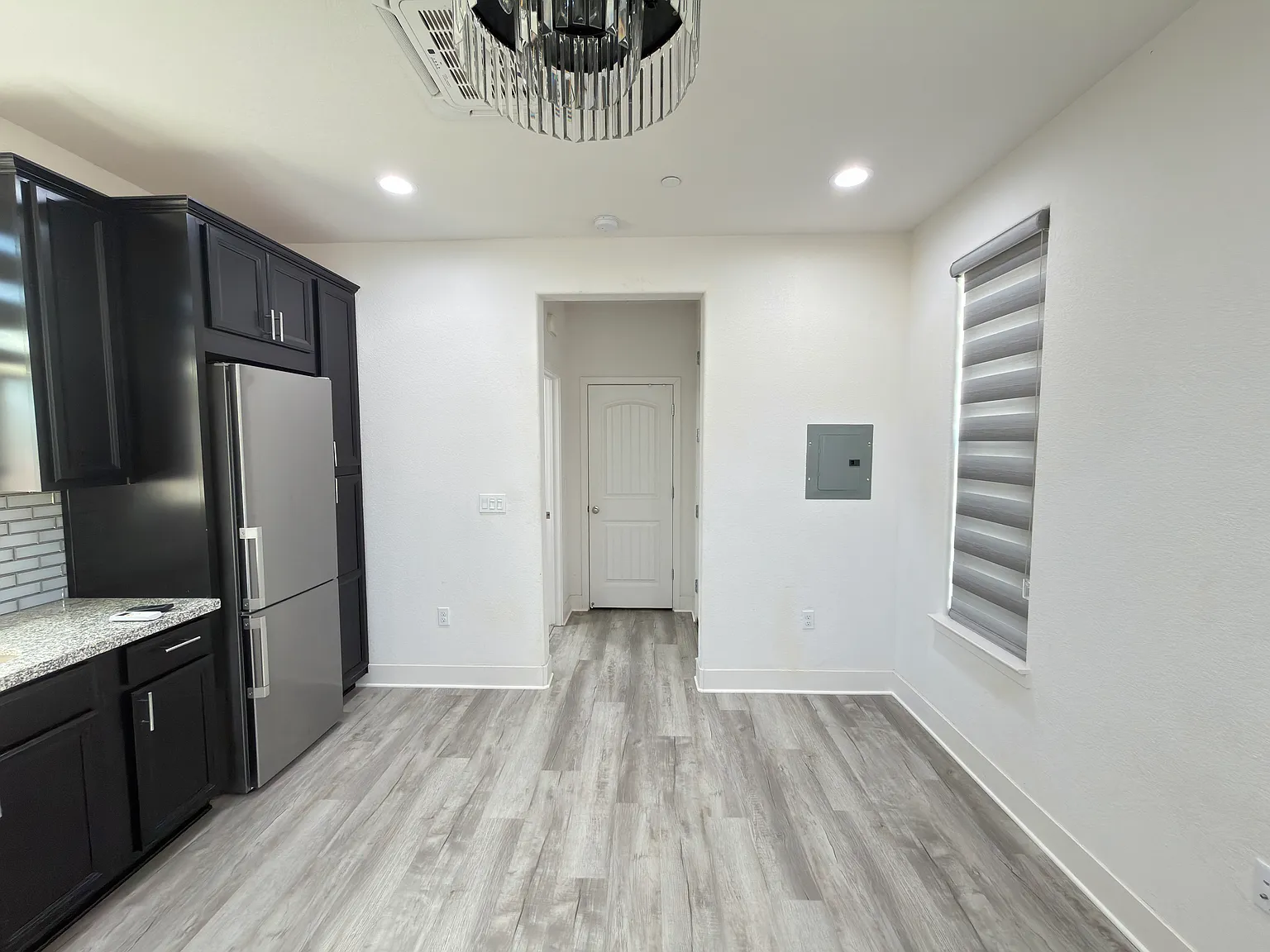 Studio, 350 sqft, $1,600 — Photo 4