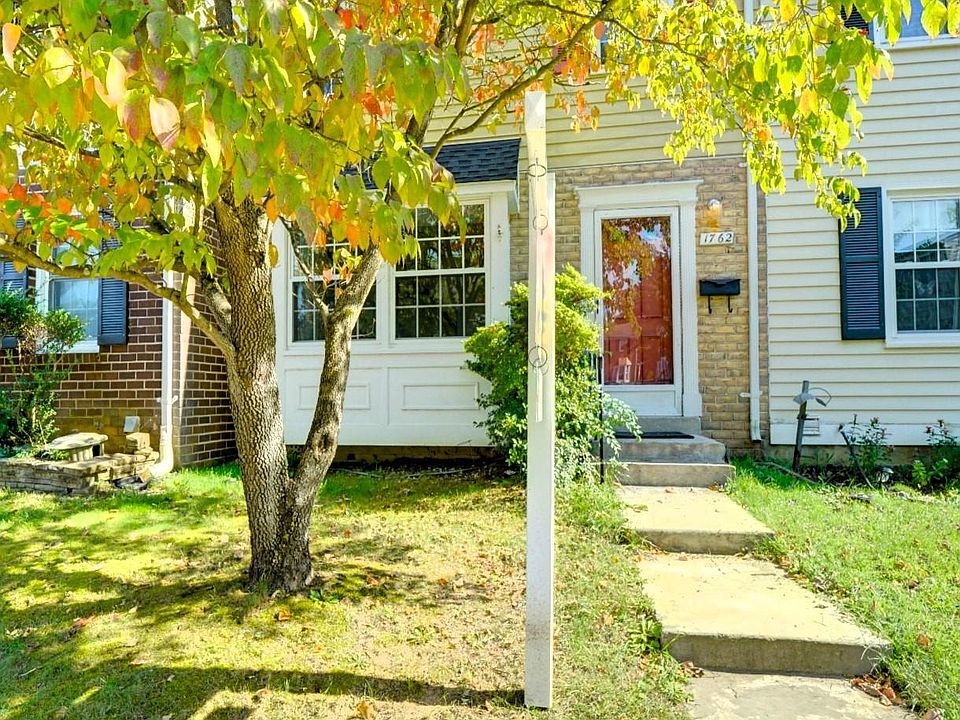 1st image of 1762 Aberdeen Cir #11