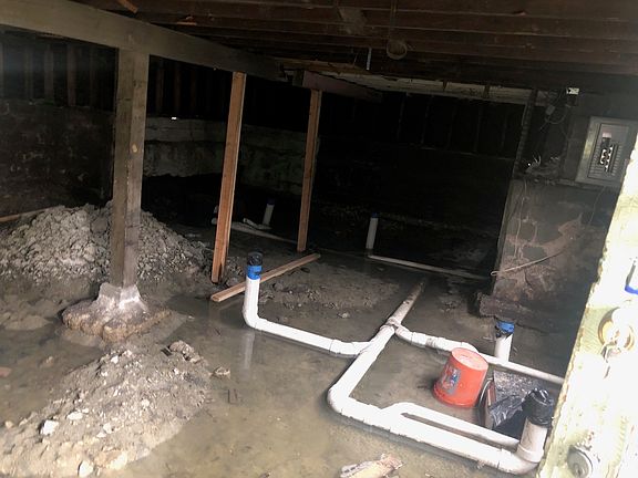 5th image of 815 N East Ave