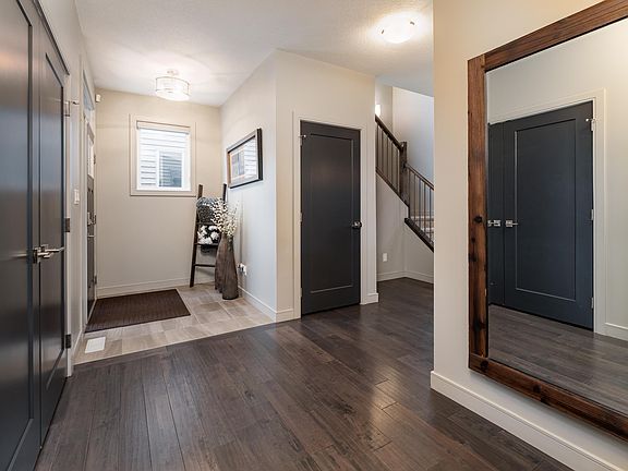 4th image of 7038 172a Ave NW