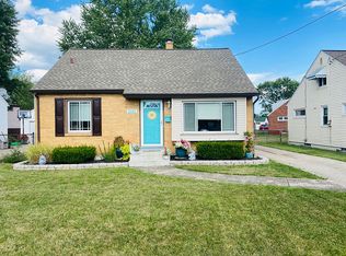 1689 Eggert Rd, Amherst, NY 14226