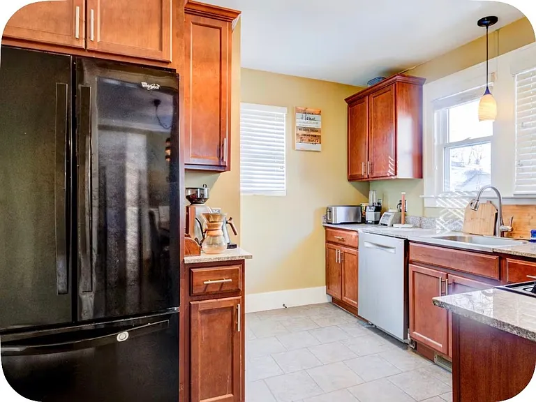 610 Gardenia Ave — Photo 10