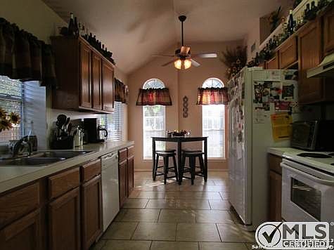 5th image of 1306 Larkshall Ct
