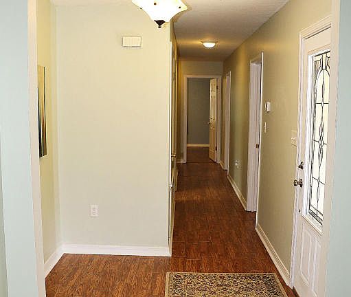 3rd image of 20 Tarra Ln