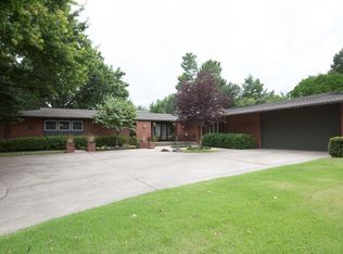 2706 E 39th Pl, Tulsa, OK 74105