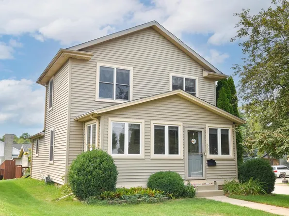 657 First STREET, Hartford, WI 53027
