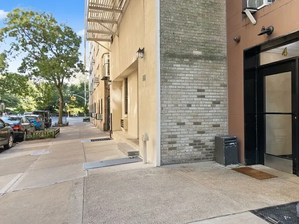 4 W 90th St, New York, NY 10024
