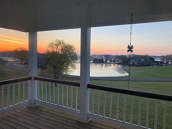 3rd image of 26 Misty Meadows Dr
