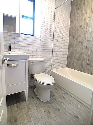 5th image of 2021 E 41st St APT 5H