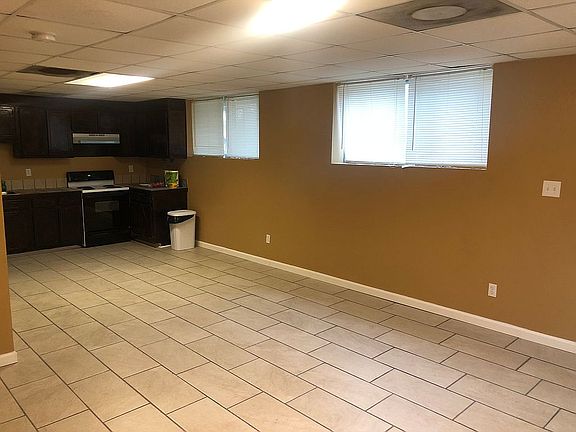 2nd image of 4520B Montclair Dr