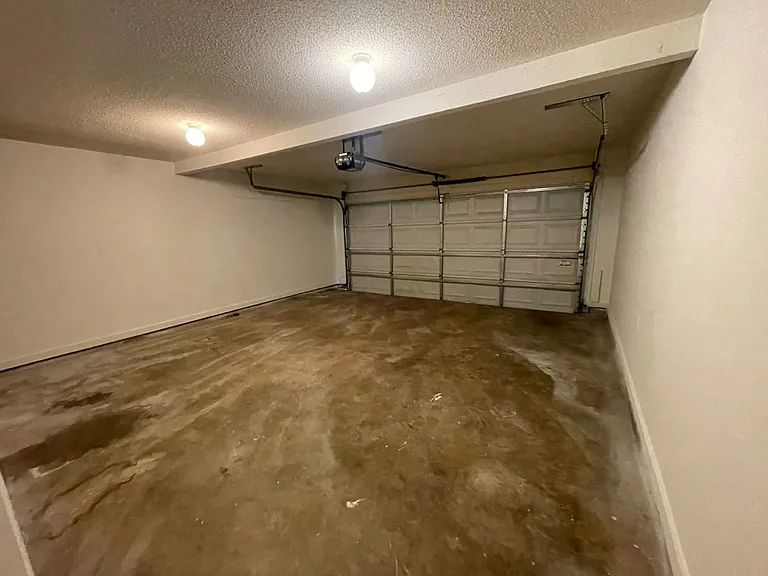 9025 Creekside Dr — Photo 14