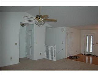 3rd image of 1922 Tea Rose Ln