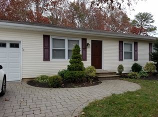 181 Stowaway Rd, Manahawkin, NJ 08050