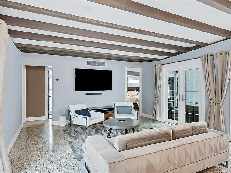 1116 Westway Dr — Photo 10