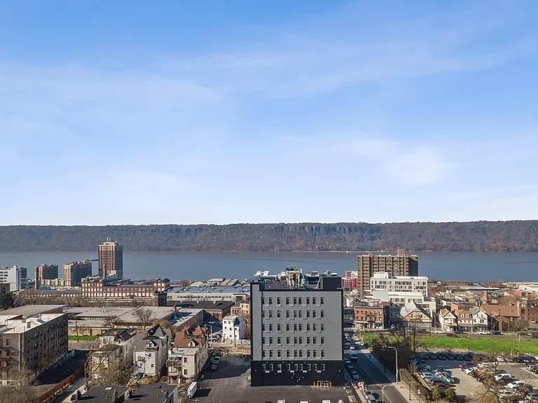 Hudson Blue — Photo 30