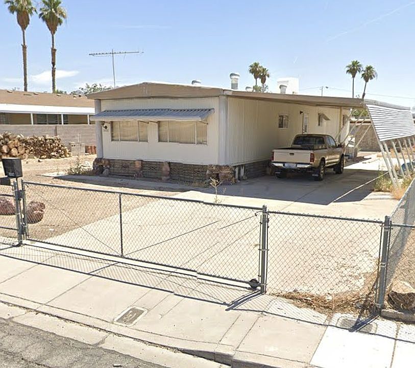 2nd image of 3428 Vista Del Monte Dr