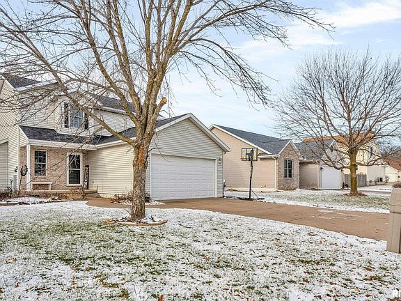 2nd image of 725 Cypress Dr