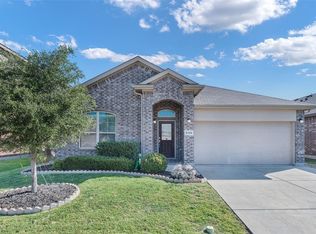 8308 White Hart Dr, Fort Worth, TX 76179