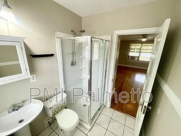 1717 Burnham St — Photo 14