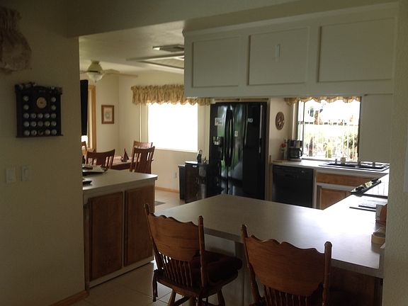5th image of 14923 Blue Grass Dr