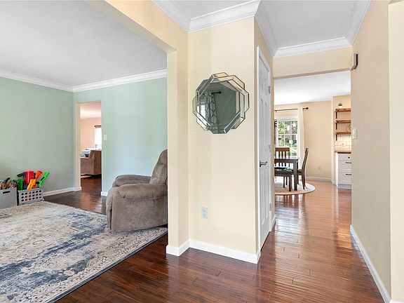 4th image of 4852 Mehlbrook Dr