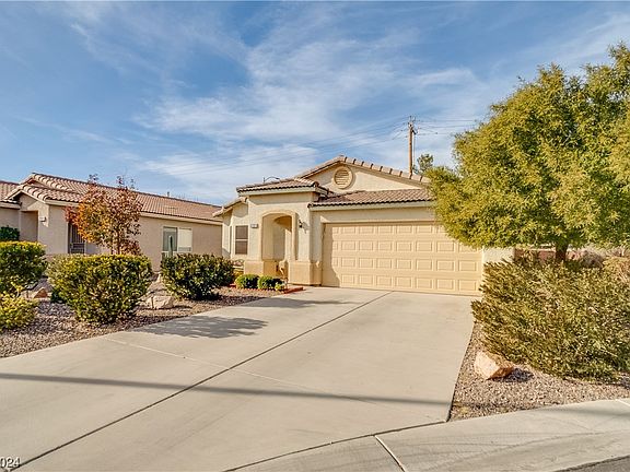 2nd image of 2721 El Milagro St