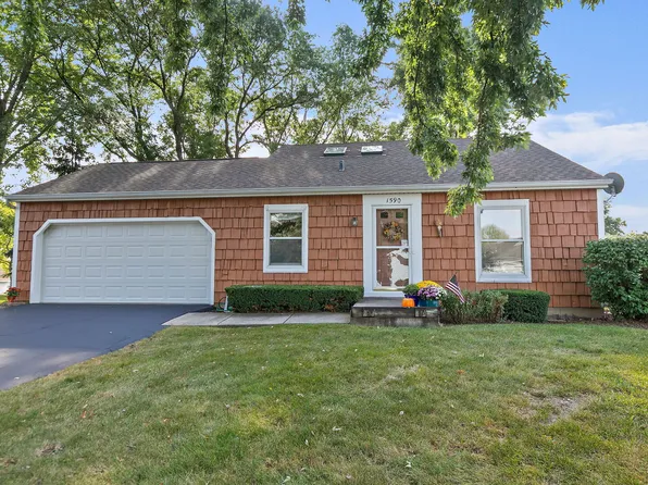 1590 Adams Ave, St Charles, IL 60174