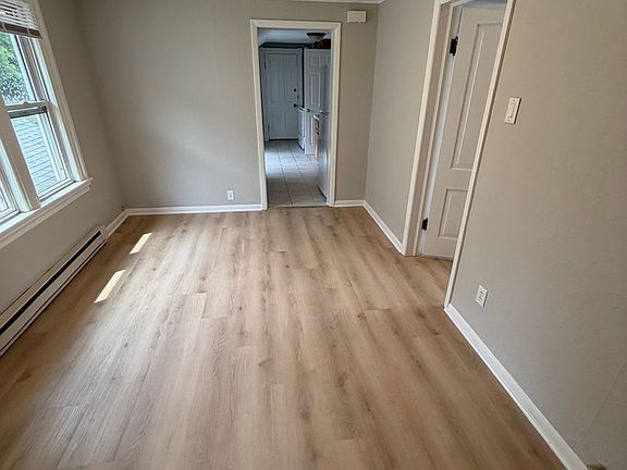 5th image of 15 E 8th St #2